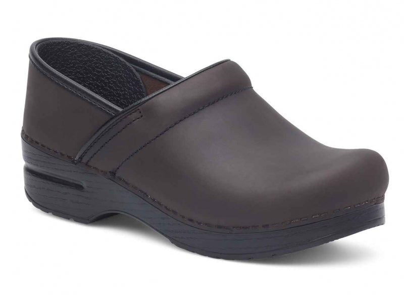 Women's clogs hot sale wide width