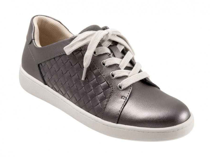 Trotters Adore - Women's Casual Shoe