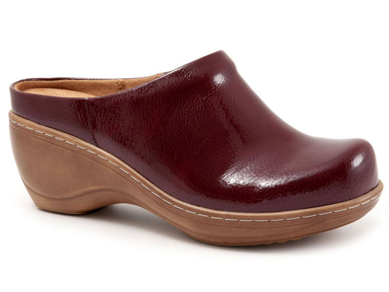 Softwalk clogs and mules deals