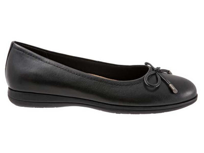 Trotters Dellis - Women's Loafer